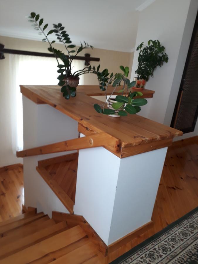Uyut Hotel Chernihiv Bagian luar foto