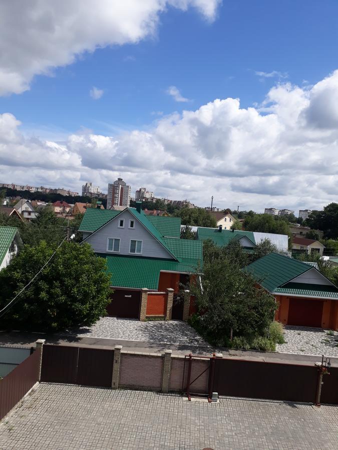 Uyut Hotel Chernihiv Bagian luar foto